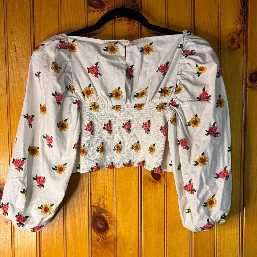 FARM Rio White Blouse with Embroidered Floral Print - Picture 7 of 8